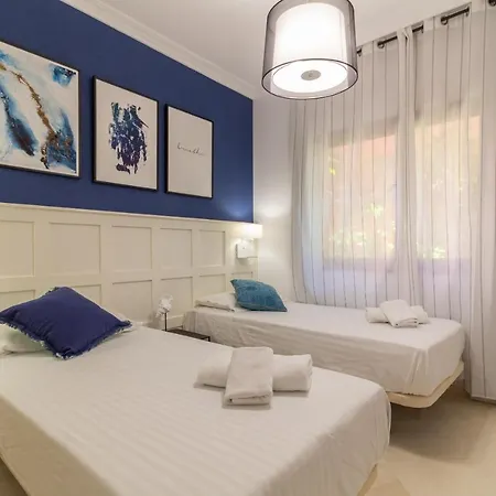 Апартаменты Letmalaga Don Carlos Gardens Марбелья