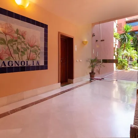 Апартаменты Letmalaga Don Carlos Gardens Марбелья
